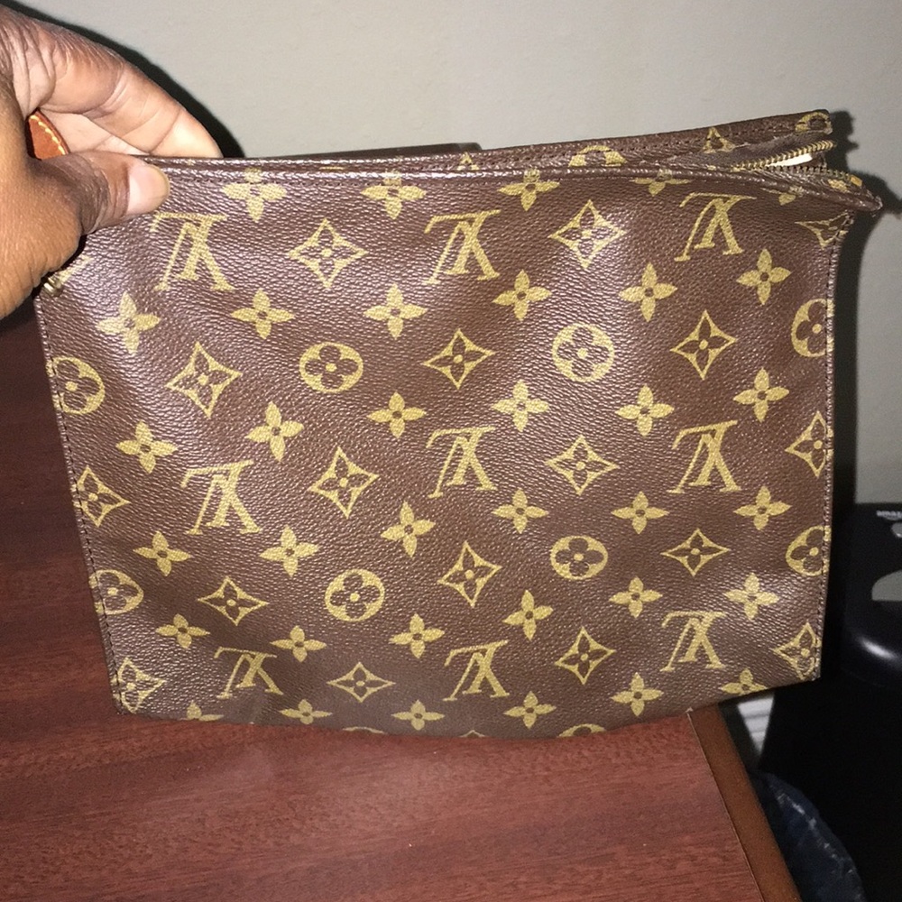 Louis Vuitton clutch/cosmetic bag
